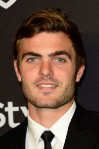 Alex Roe