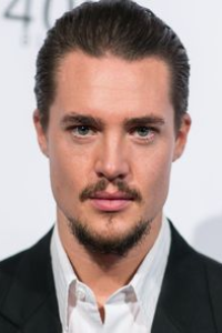 Alexander Dreymon