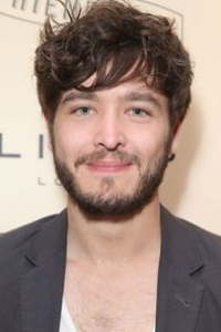 Alexander Vlahos