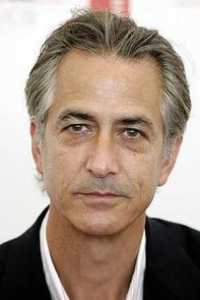 David Strathairn