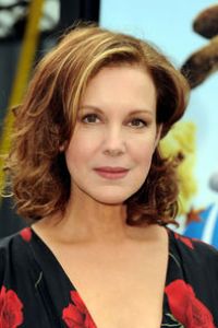 Elizabeth Perkins