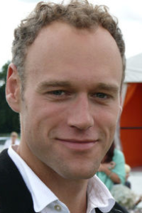 Elliot Cowan