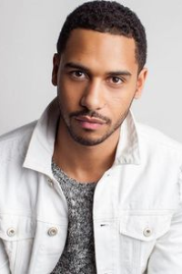 Elliot Knight