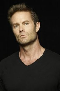 Garret Dillahunt