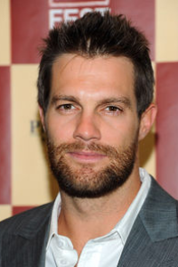 Geoff Stults