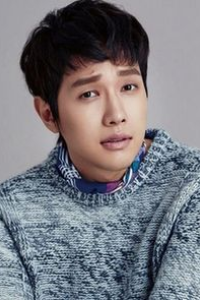 Ji Hyun Woo