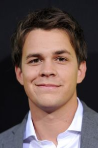 Johnny Simmons