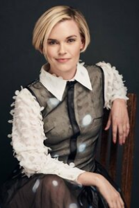 Kari Wahlgren