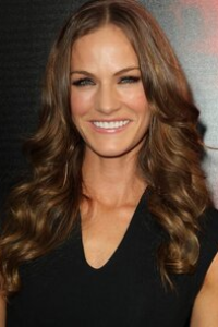 Kelly Overton