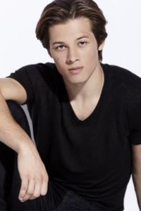 Leo Howard