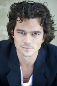 Luke Arnold