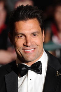 Manu Bennett