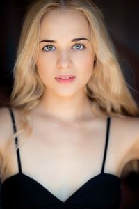 Raechelle Banno