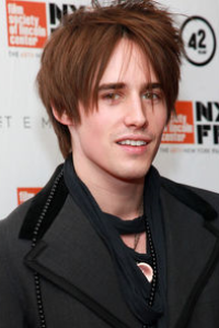 Reeve Carney