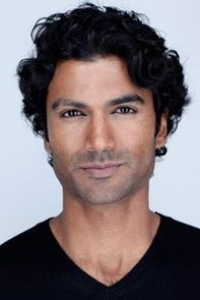 Sendhil Ramamurthy