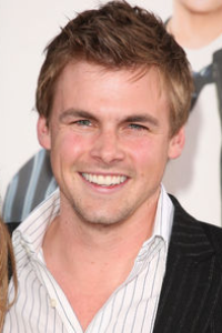 Tommy Dewey