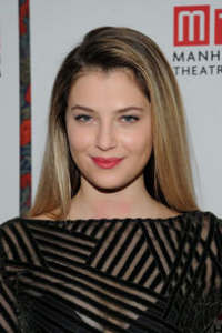 Zoe Levin